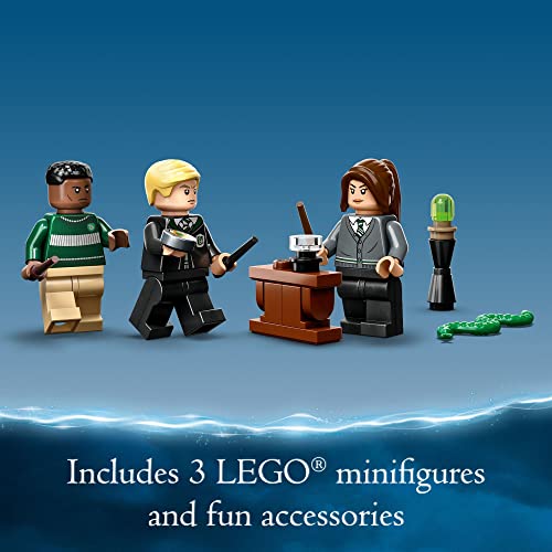 LEGO Harry Potter Slytherin House Banner Building Set 76410 with Draco Malfoy Minifigure A498