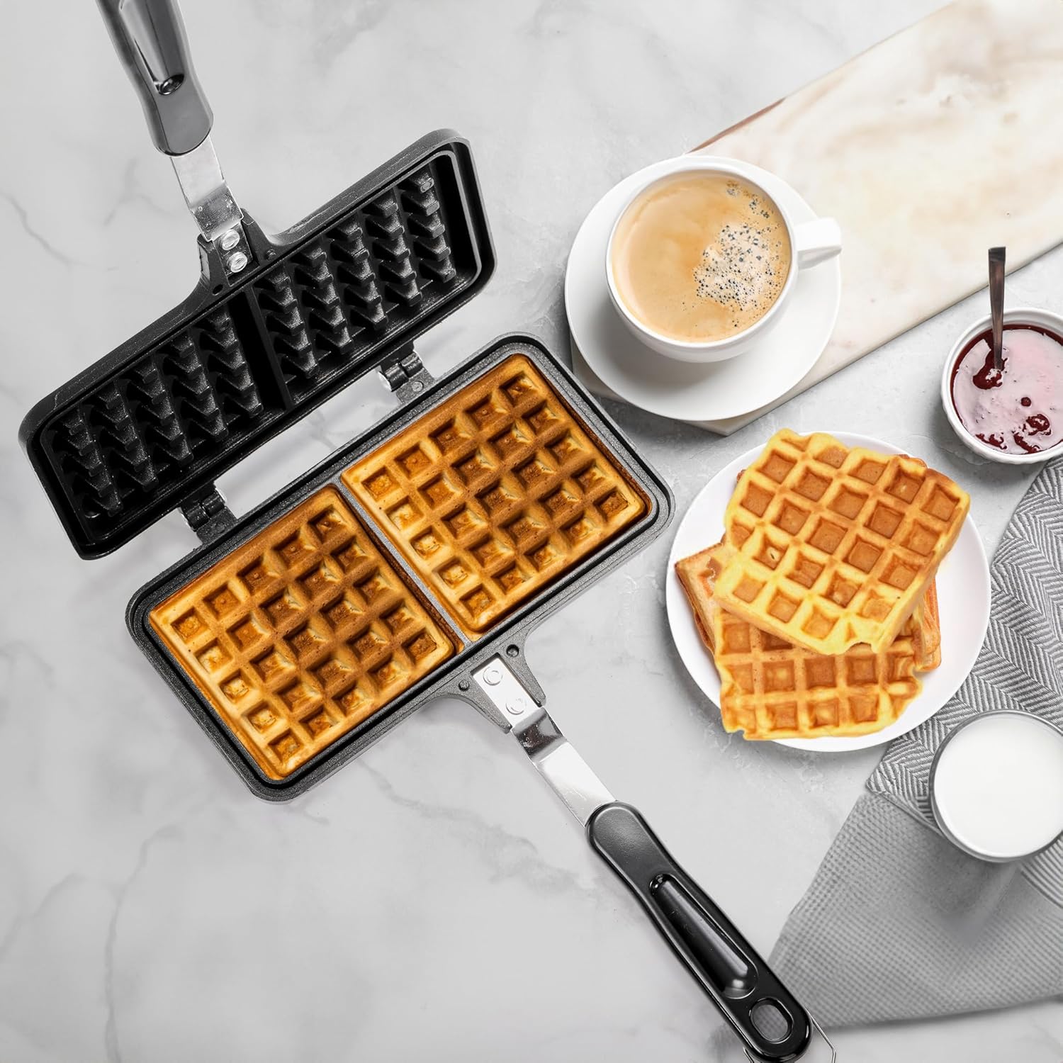 Non-stick Aluminum Waffle Maker with Long Handle K580