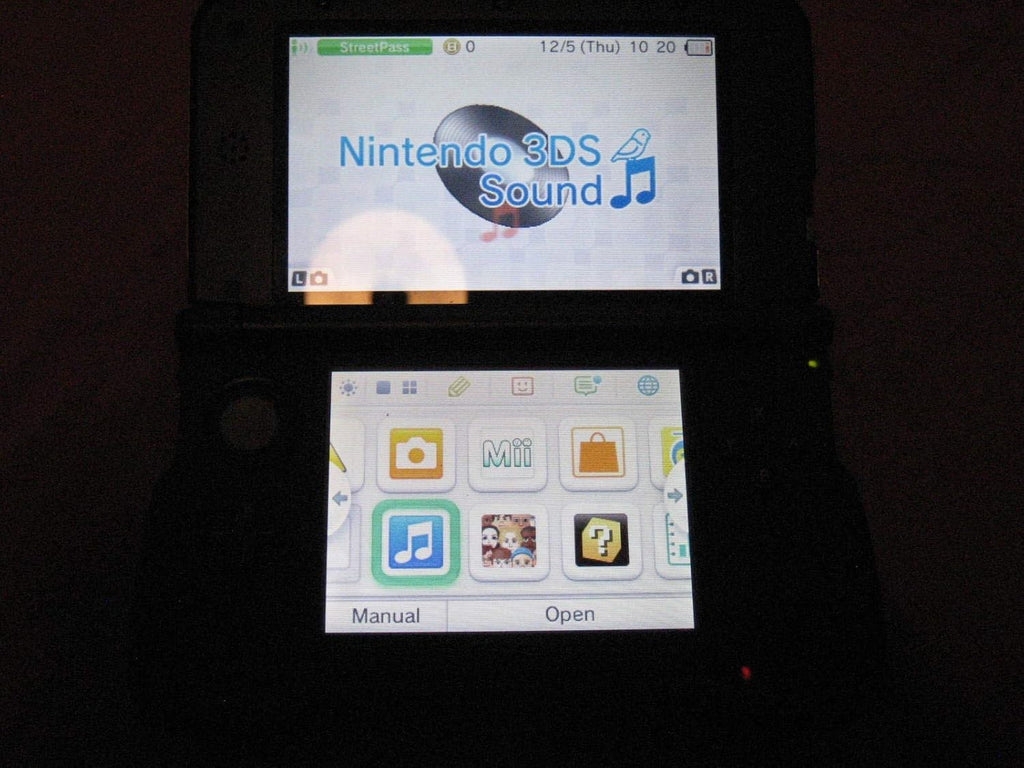 Blue Black 3DS XL with Mario Kart 7 Pre-Installed D122
