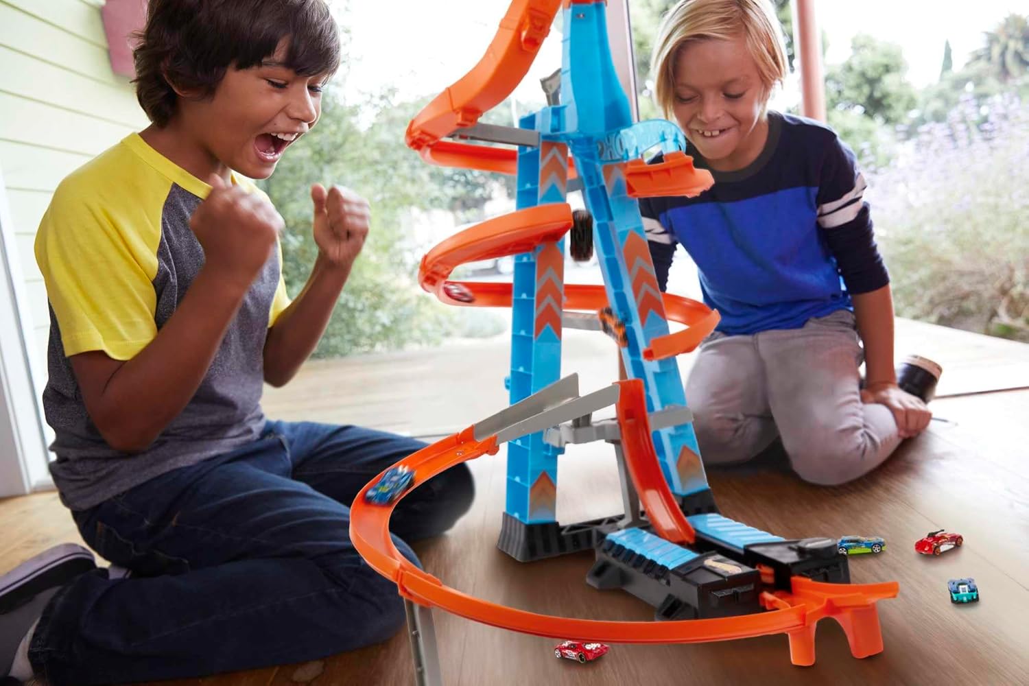 Toy Car Track Set with Motorized Booster E651