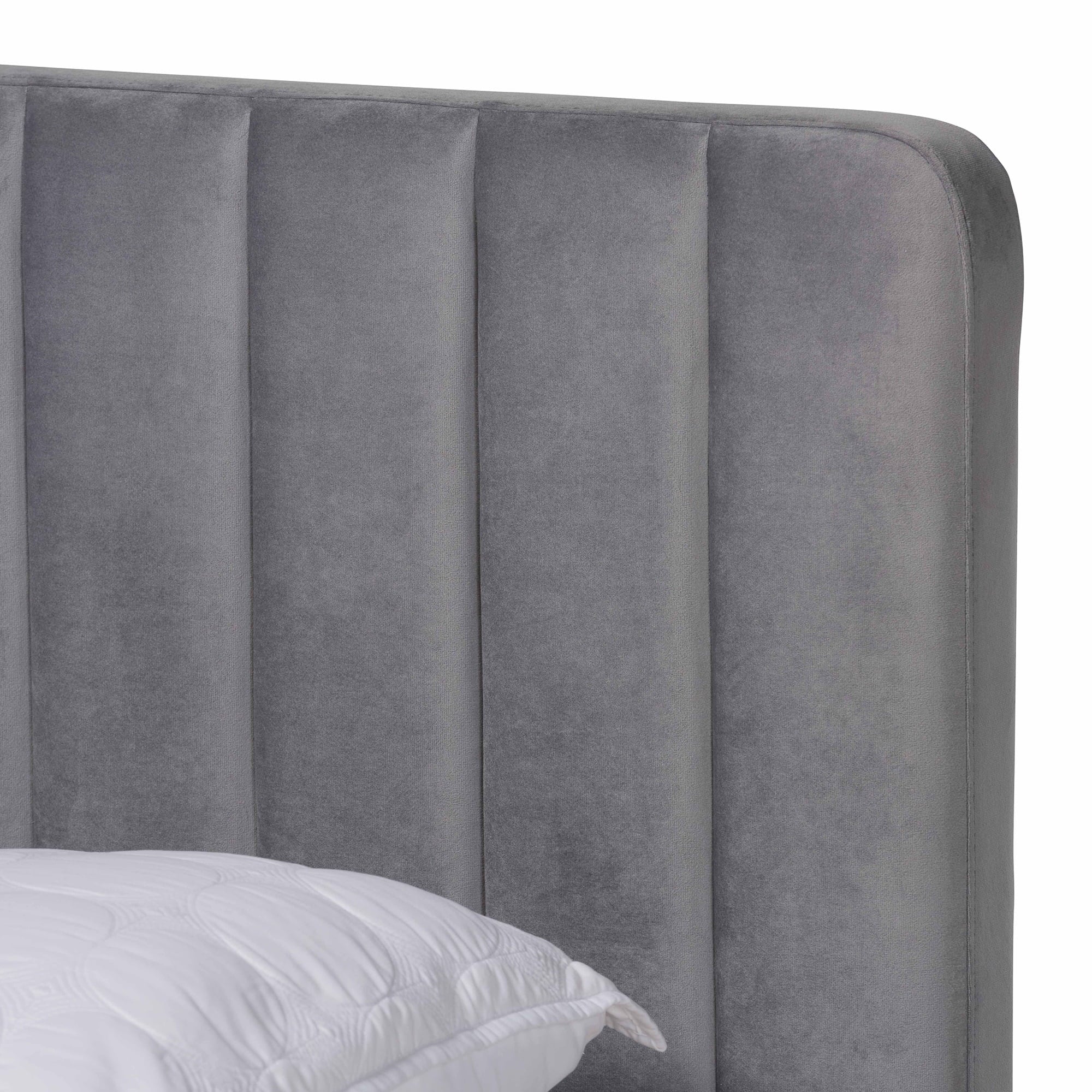 Light Grey Velvet Queen Size Platform Bed M4822