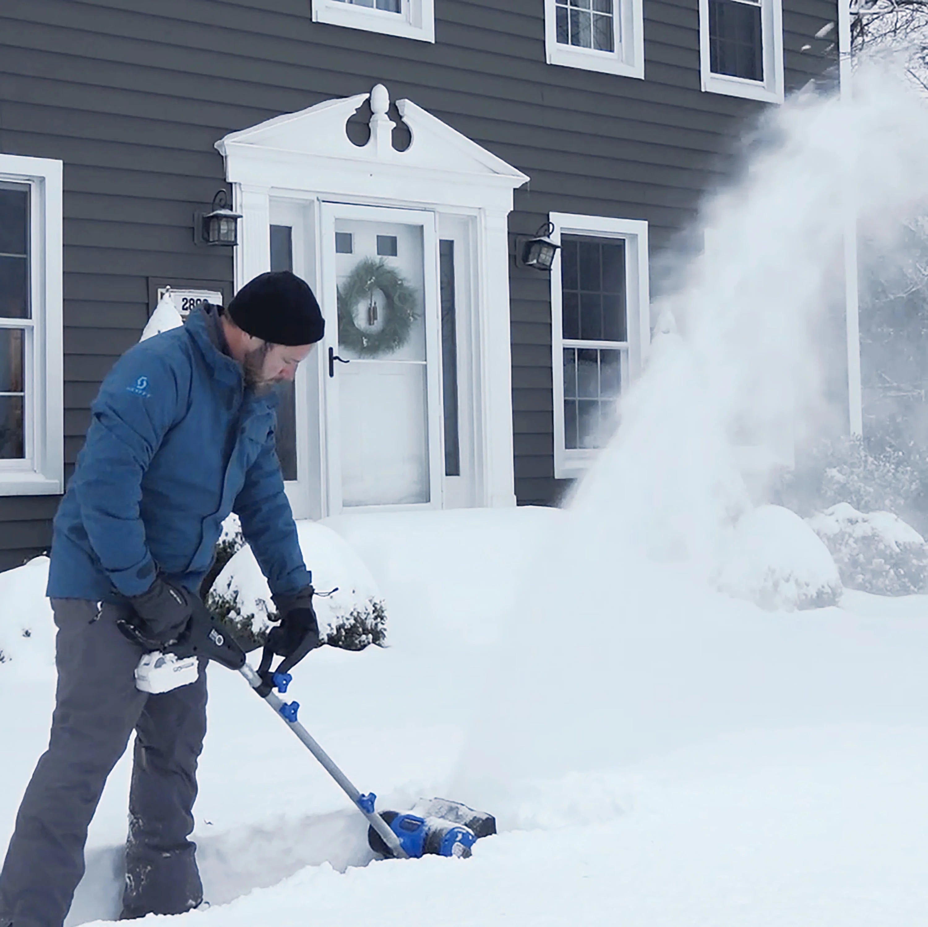 24V 10-inch Cordless Snow Shovel with 5.0-Ah Battery & Charger L9858