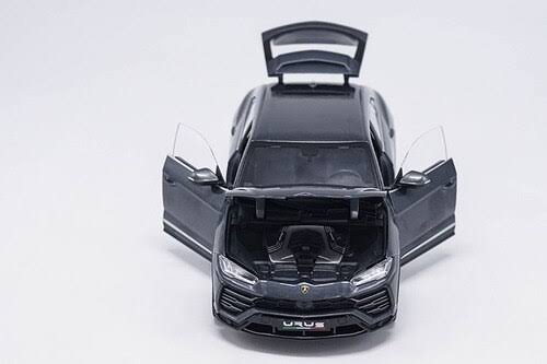Grey 1/18 Diecast Model Car Z895