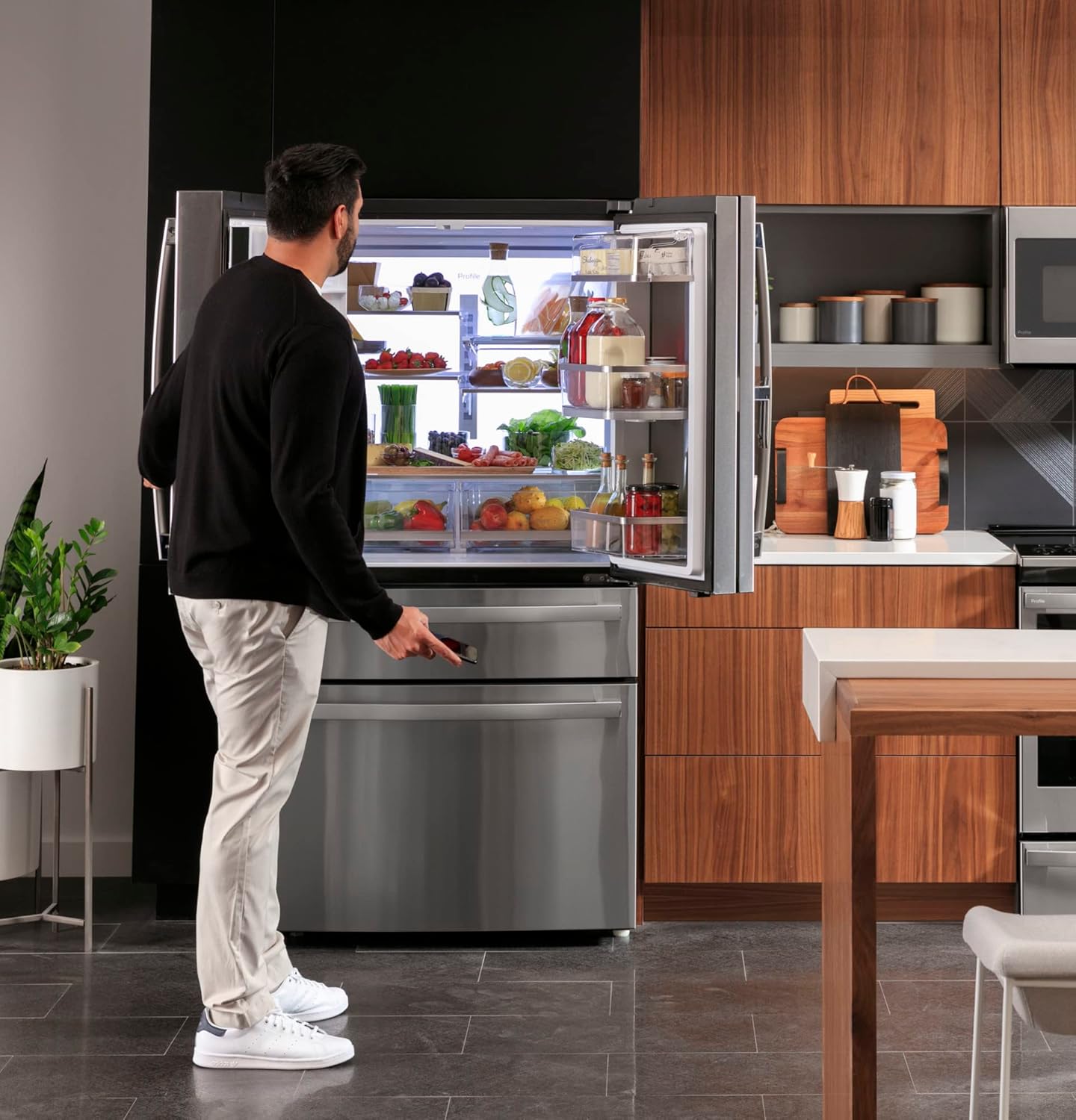 27.6 Cu.Ft. Stainless French Door Refrigerator X869
