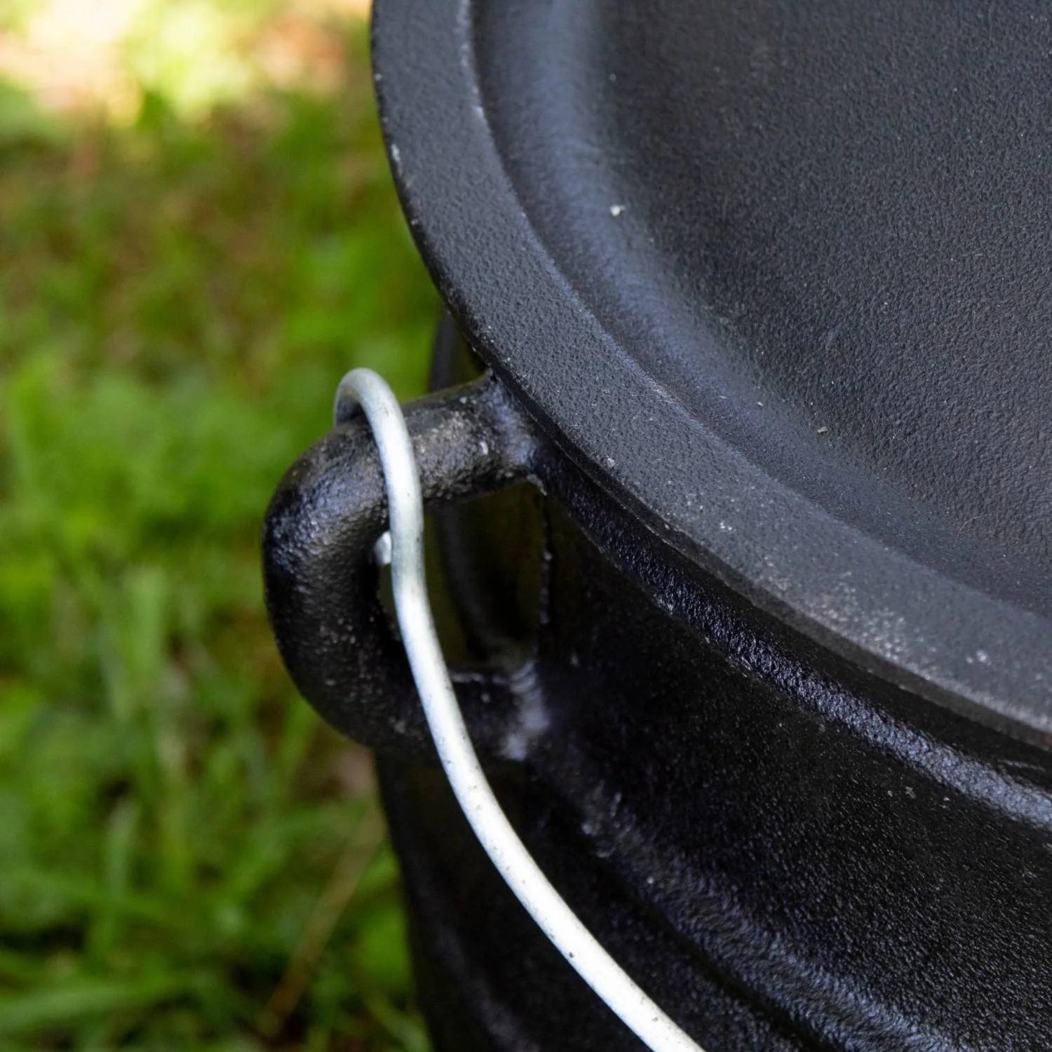 Cast Iron 3 Quart Dutch Oven with Lid V511251