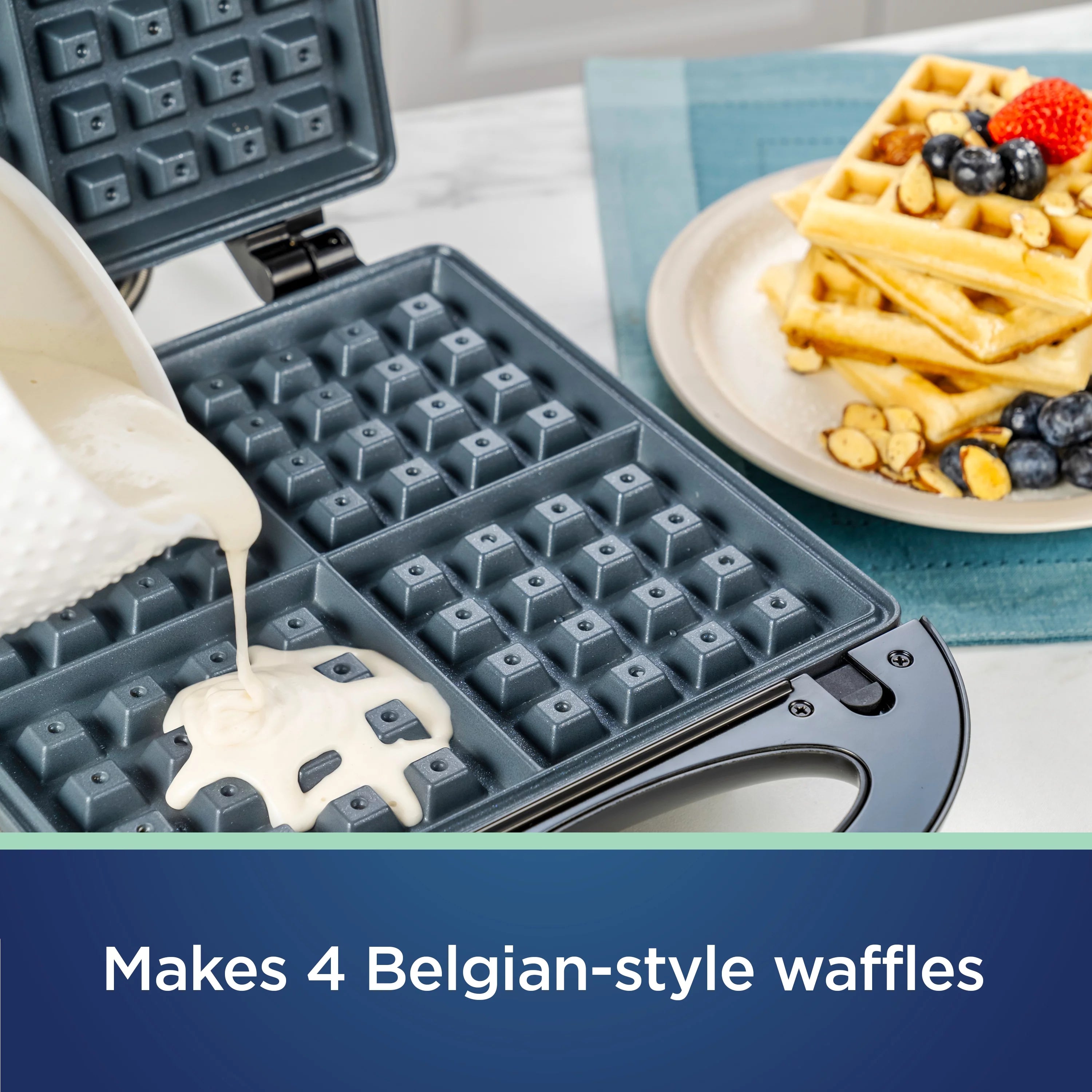 Belgian Waffle Maker with Removable Plates N874