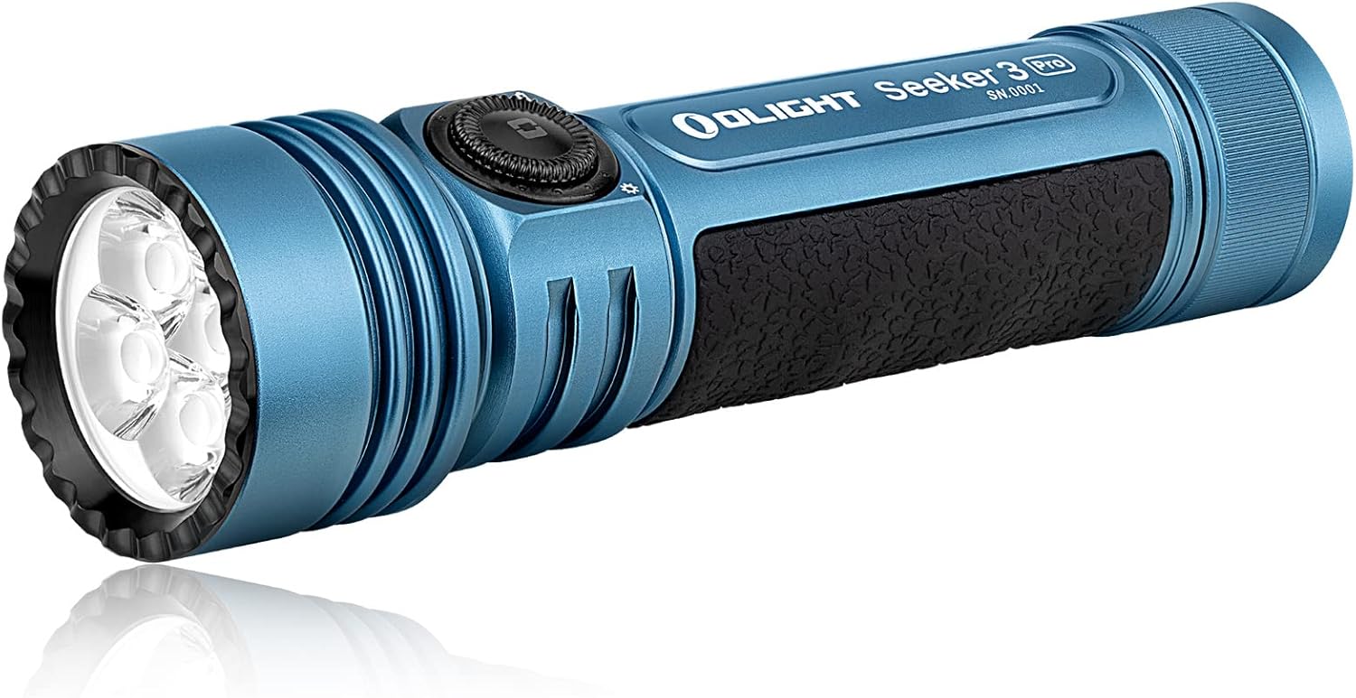 4200 Lumens Rechargeable Flashlight (Black) P687164