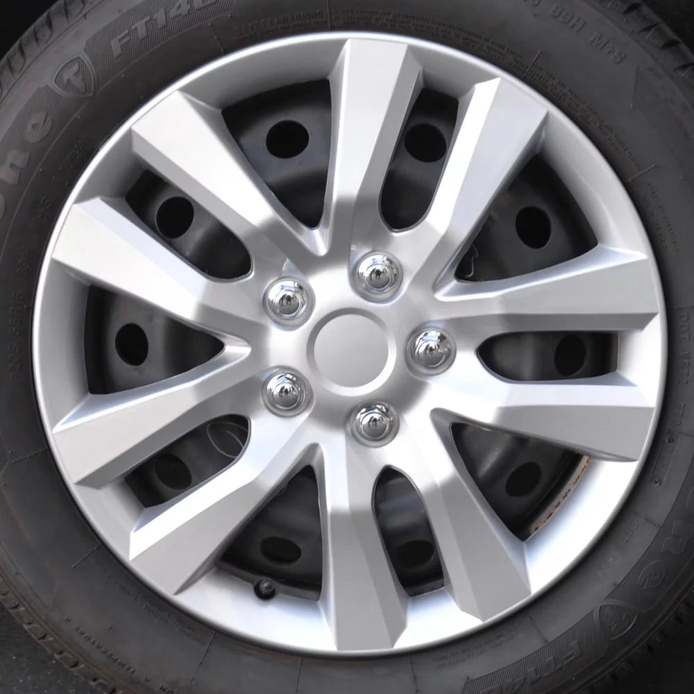 16 Inch Silver Replica Wheel Covers (4 Pieces) R6155