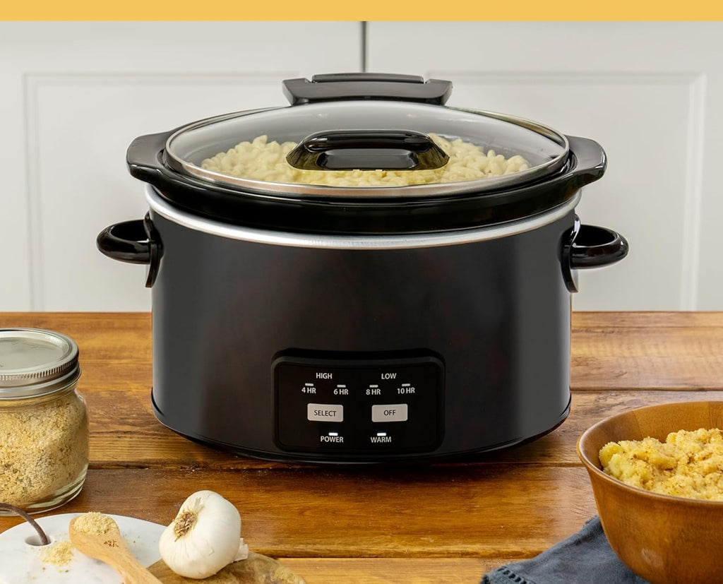 4.5-Quart Black Slow Cooker Q824